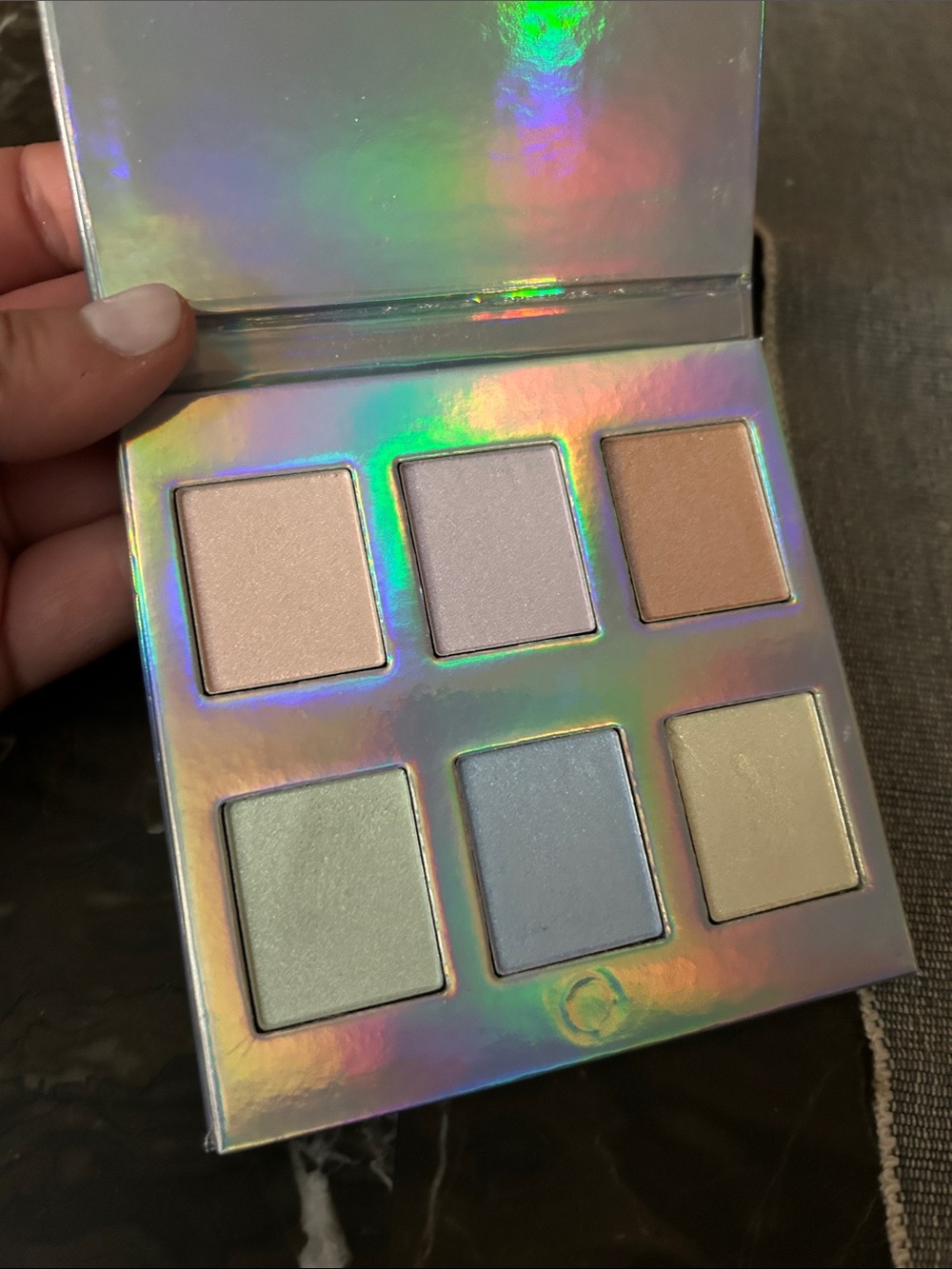 Iridescent Shimmer Eyeshadow Palette - Pastel Pearl Shades